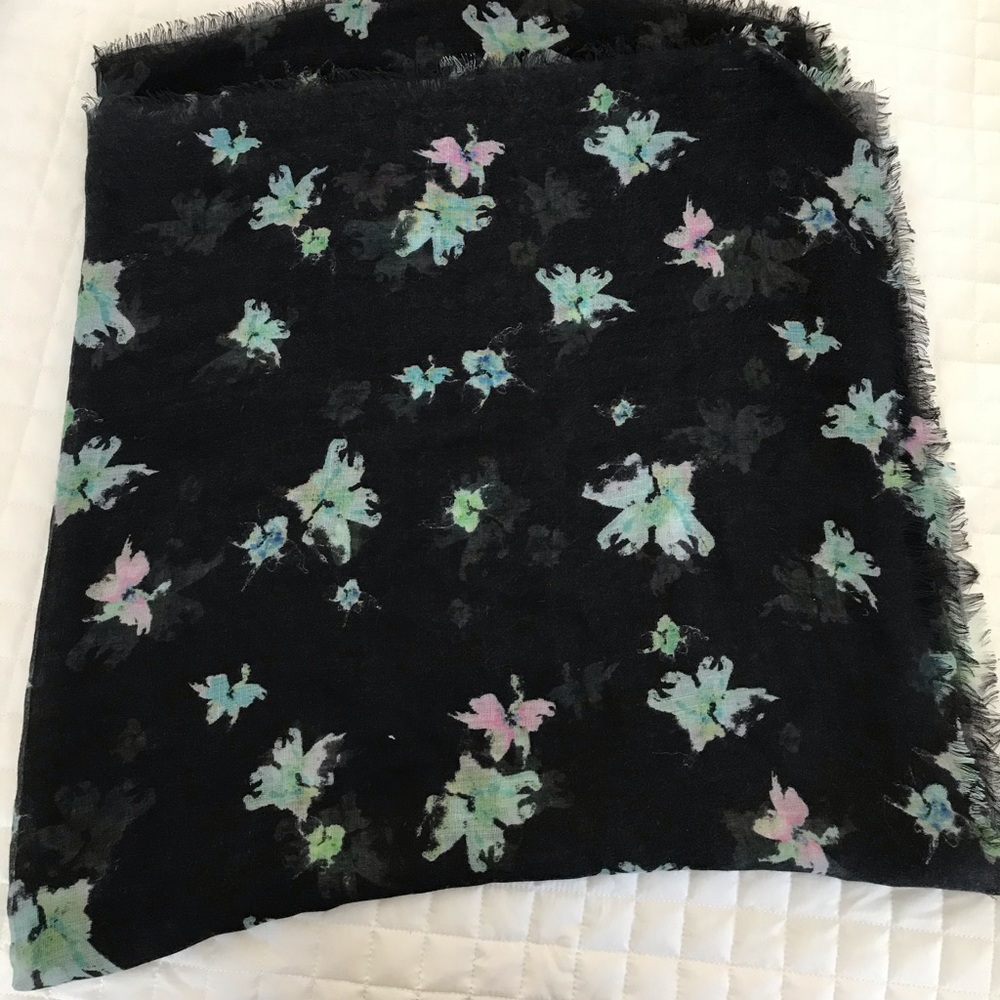 Banana Republic scarf
